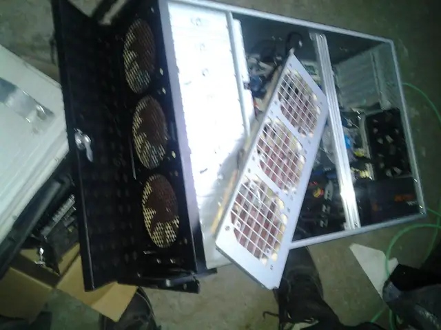 GENERIC 4u ai chassis HUGE 8 FAN ventilation 2xcpu many gpu slot - Photo 5