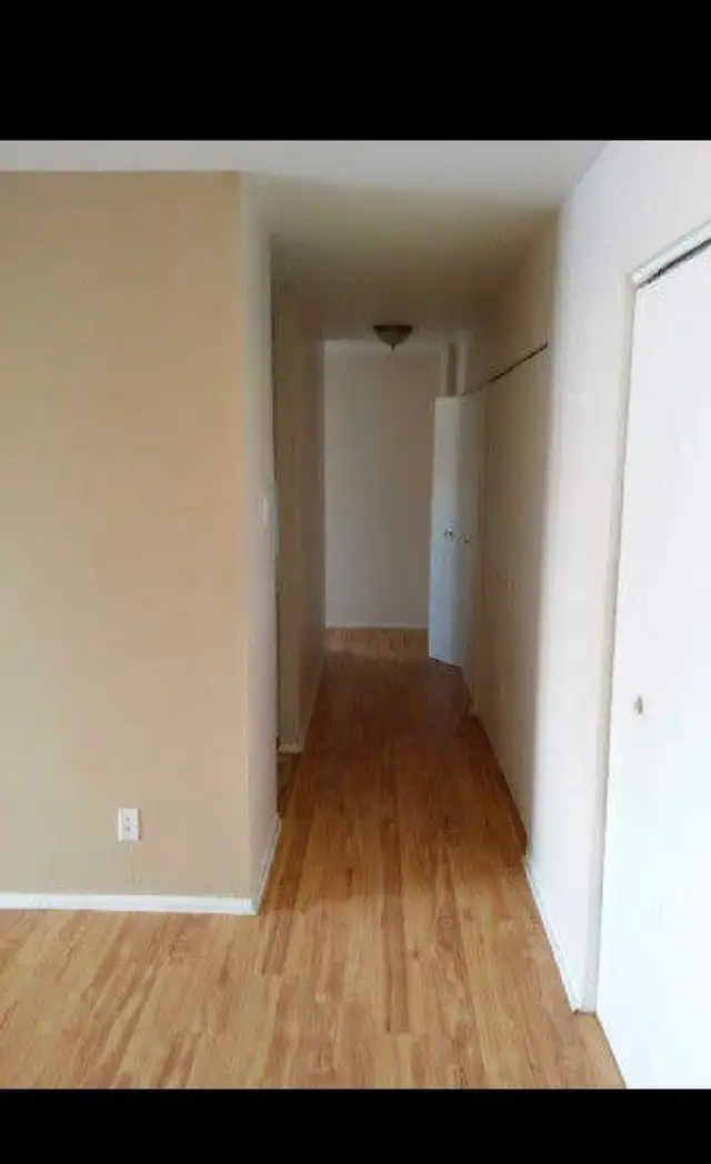 Grand 4 1/2 JUILLET La Prairie à côté A132, Pont Champlain 7min - Photo 4