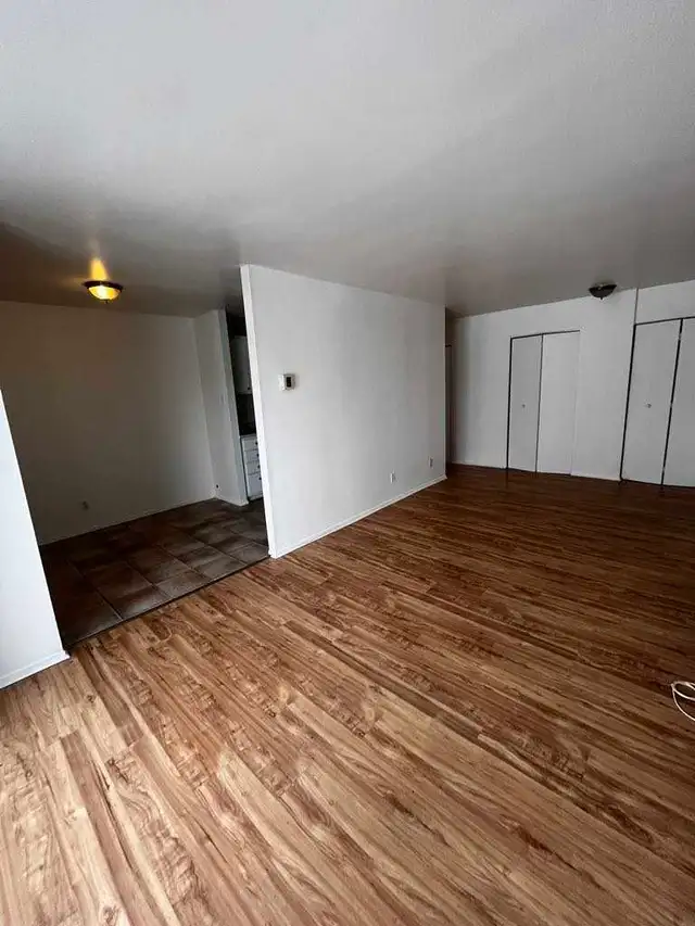 Grand 4 1/2 JUILLET La Prairie à côté A132, Pont Champlain 7min - Photo 10