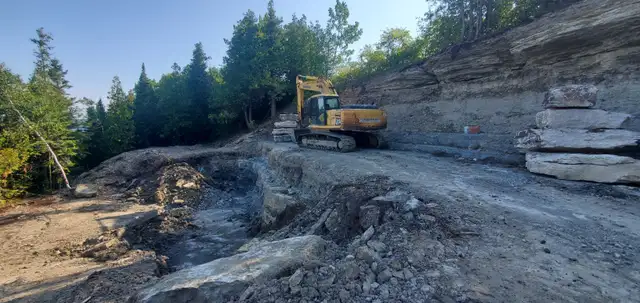 Erosion control, shorelines rivers and creeks installations - Photo 3