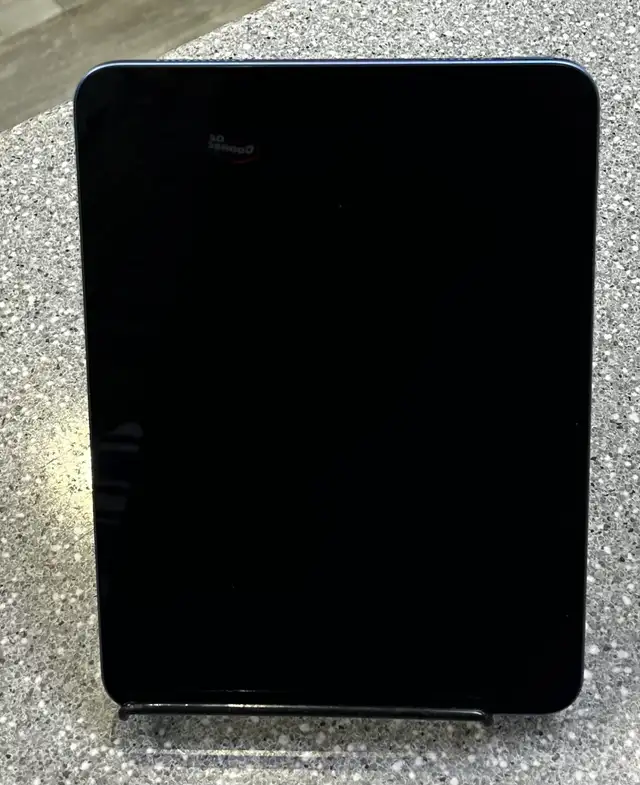 iPad 11th Generation A16 128GB Boxed - Photo 3