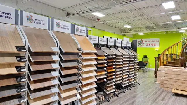 Three Boxes Hardwood Red Oak Clearance Sale - Photo 2