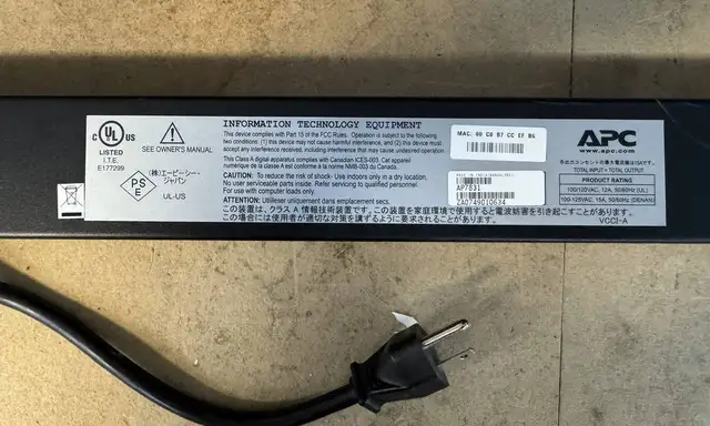 APC Model AP7831 16-Port Metered PDU Power Distribution Units - Photo 3