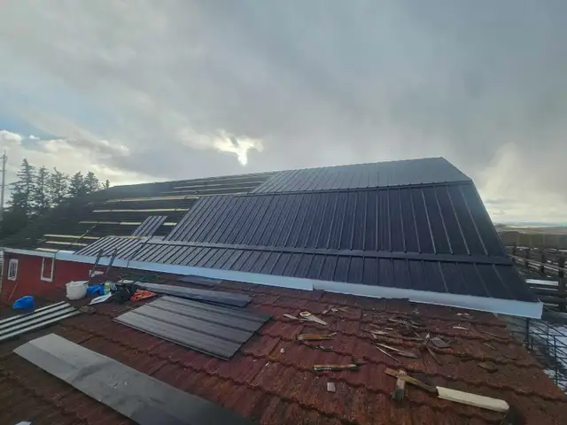 ROOFER LOOKING FOR WORK - Photo 3