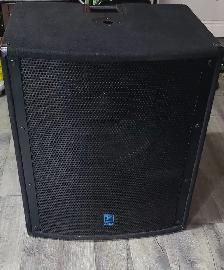 Yorkville LS800P Elite  Powered Subwoofer 18' 1500watts