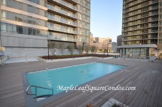 65 BREMNER BLVD - MAPLE LEAF SQUARE - 1 BEDROOM W/ CN TOWER VIEW - Photo 9