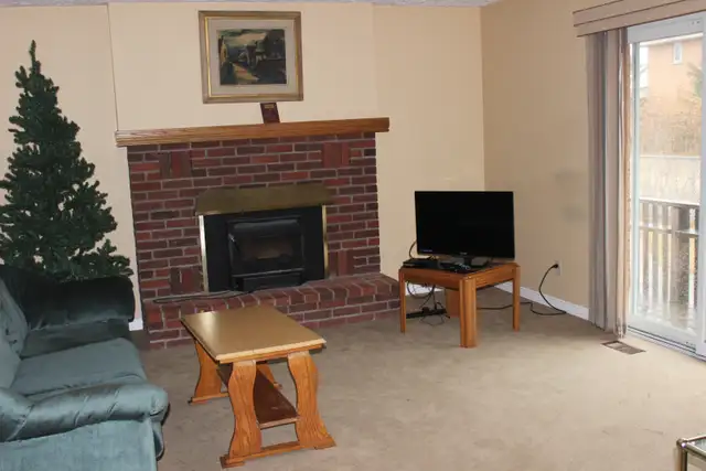 One minute walking to the Doon campus - Photo 2