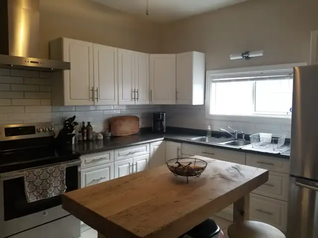 All-inclusive, 3 bedroom, excellent location in Old North! - Photo 4
