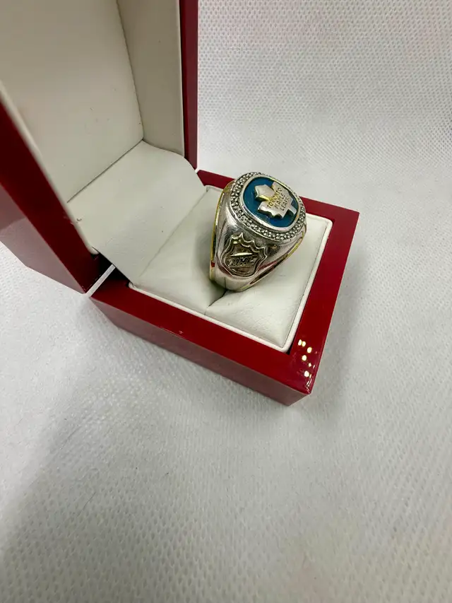 Men's Silver & 10K Gold Toronto Maple Leaf Ring w Small Diamonds - Photo 3