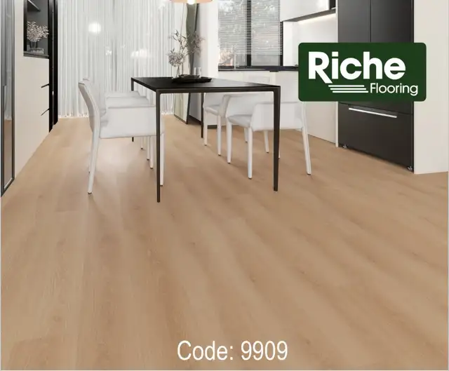 CLEARANCE $1.39/sqft - Champagne Oak Laminate flooring