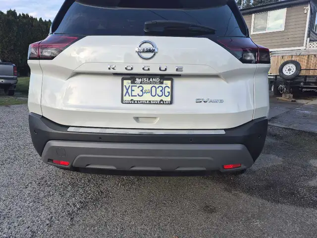 2021 NISSAN AWD ROUGE - Photo 4