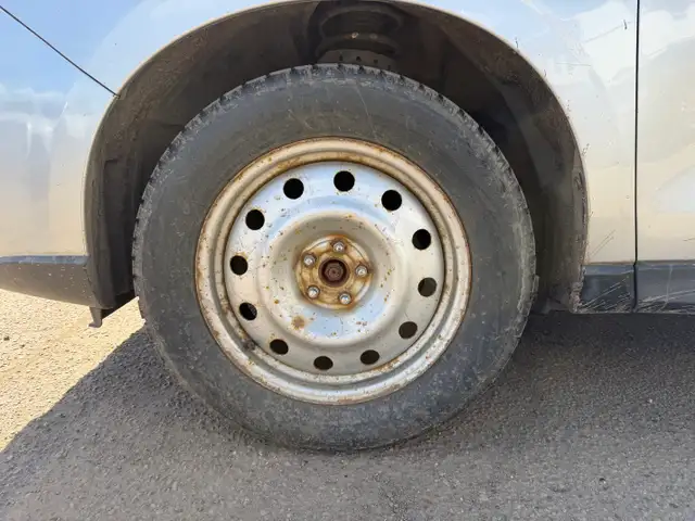 2014 Subaru Forester| Two Sets of Rims & Tires | All Wheel Drive - Photo 21