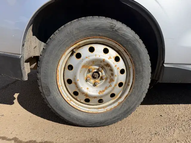 2014 Subaru Forester| Two Sets of Rims & Tires | All Wheel Drive - Photo 24