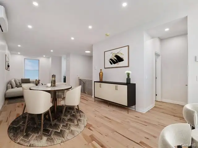 Plusieurs 4½ et 6½ À Pied Du Métro Laurier !