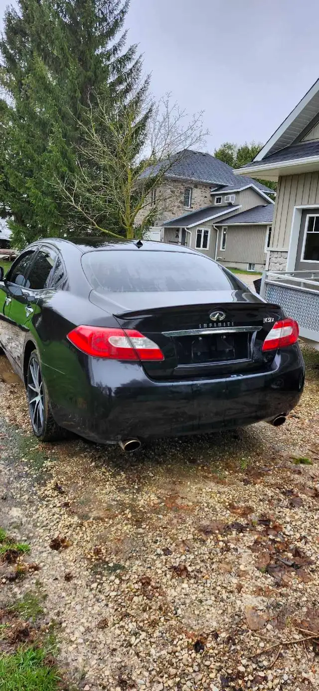 For Sale - 2011 Infinity - Photo 6