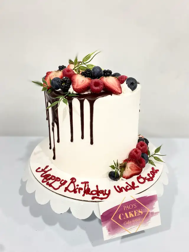 Berries cakes , strawberry cake chocolate drip - Photo 2