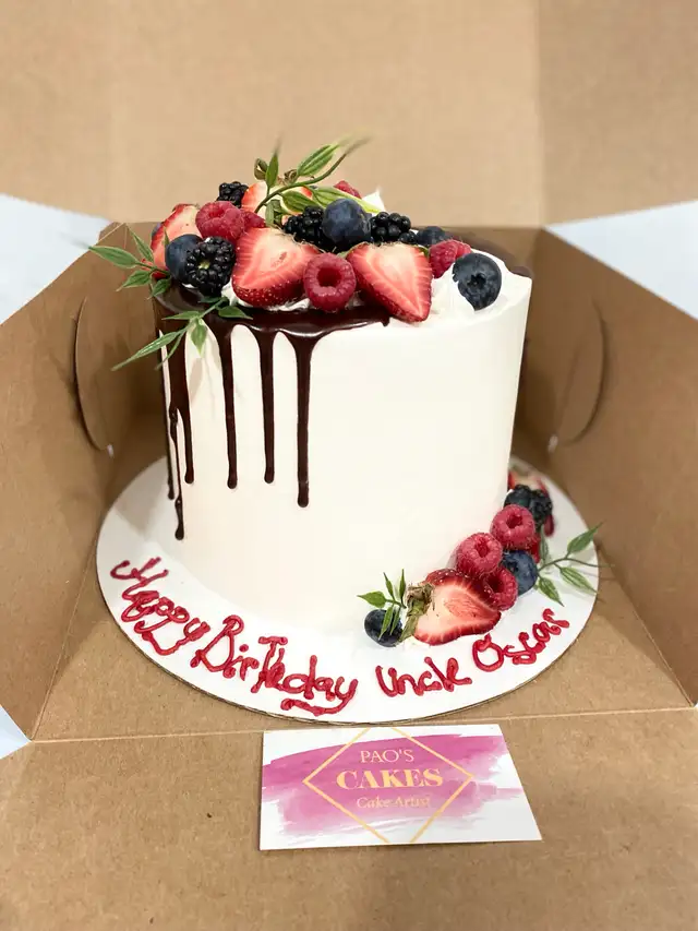 Berries cakes , strawberry cake chocolate drip - Photo 3