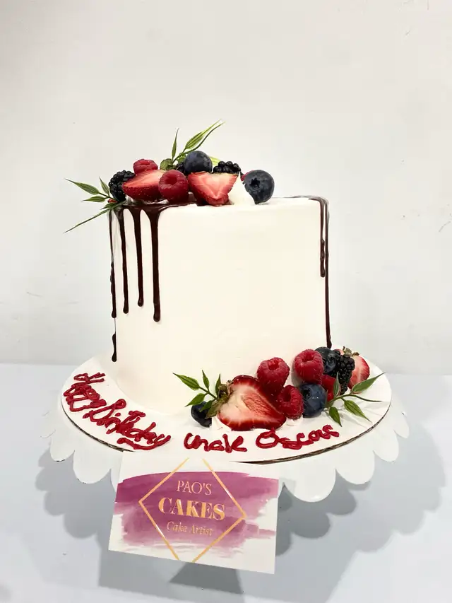 Berries cakes , strawberry cake chocolate drip - Photo 4