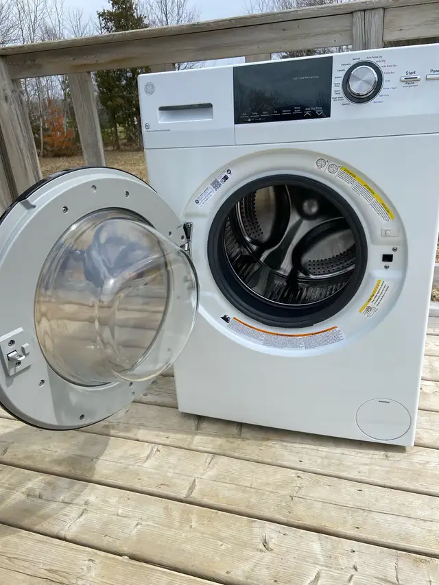 GE WASHER DRYER COMBO - Photo 2