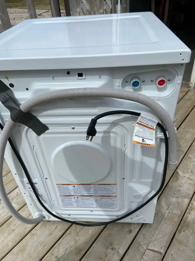 GE WASHER DRYER COMBO - Photo 8