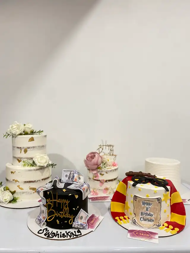 Milton wedding cakes Halton Bakery - Photo 5