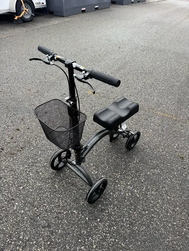 KNEE WALKER RENTALS FAST SAME OR NEXT DAY SERVICE