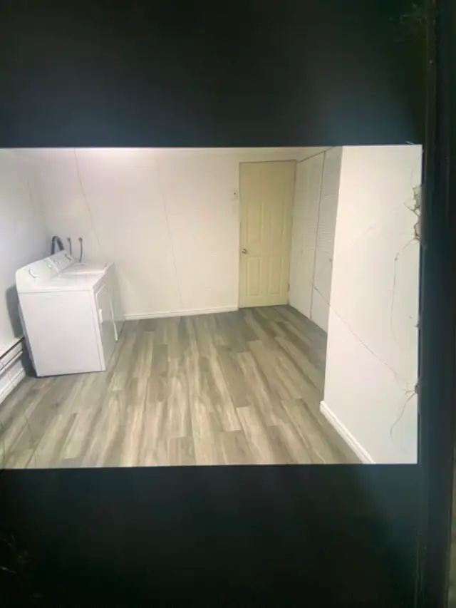 4 1/2 near Viau metro, internet,parking May 1st - Photo 6