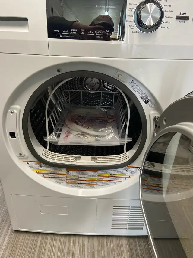 GE VENTLESS DRYER - Photo 4