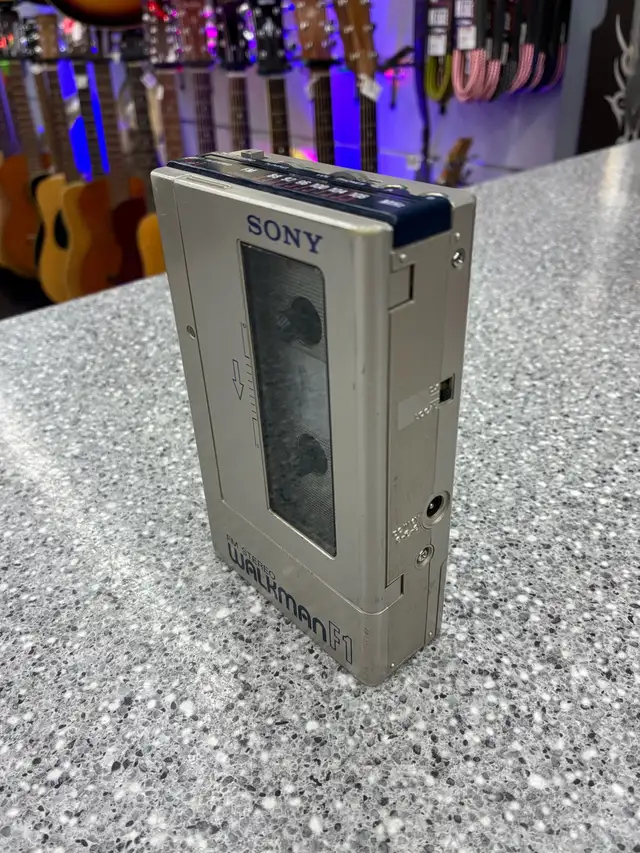 Sony WM-F1 Walkman - Photo 2