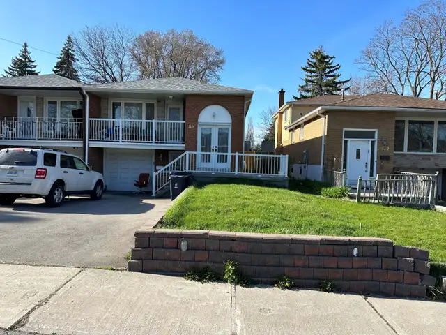 Private bedroom $700 close to Seneca Newnham College