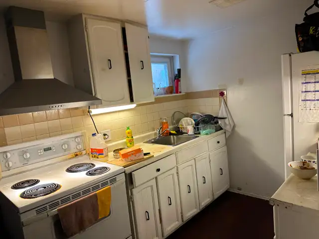 Private bedroom $700 close to Seneca Newnham College - Photo 9