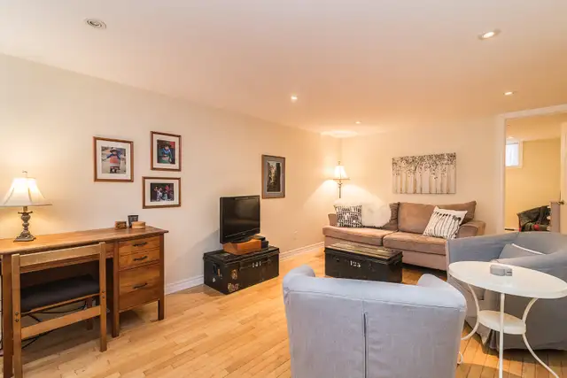 NDG: Fabulous FULLY FURNISHED all Inclusive 2 Bdrm Apartment