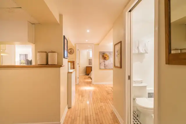 NDG: Fabulous FULLY FURNISHED all Inclusive 2 Bdrm Apartment - Photo 12