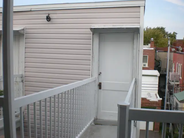 APPARTEMENT- SEMI-MEUBLÉ- 1er JUILLET OU AVANT- SECTEUR ROSEMONT - Photo 10