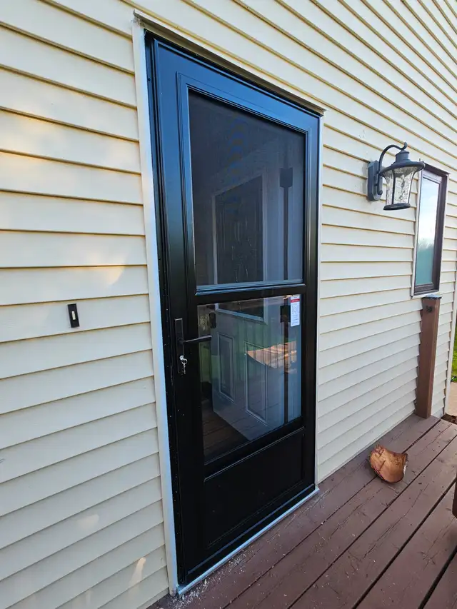 Storm Doors - Photo 10