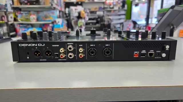 Denon Prime Go Standalone DJ System - Photo 3