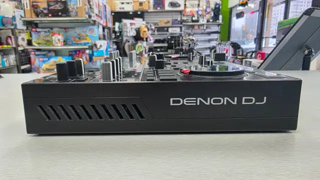 Denon Prime Go Standalone DJ System - Photo 5