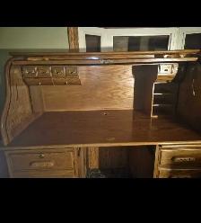 Oak wood desk