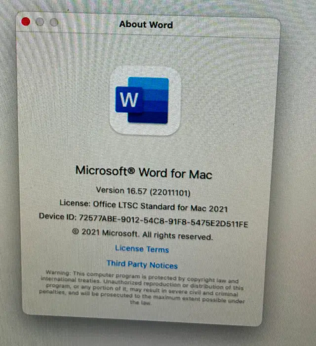 Apple iMac 21' BONUS SOFTWARE! - Photo 3