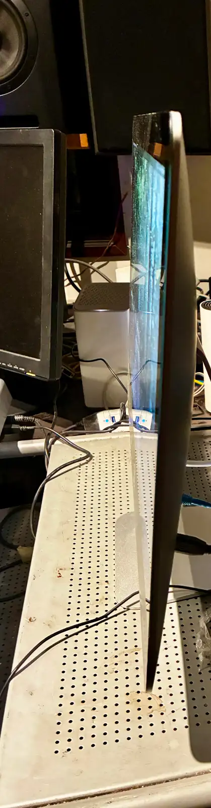 Apple iMac 21' BONUS SOFTWARE! - Photo 9