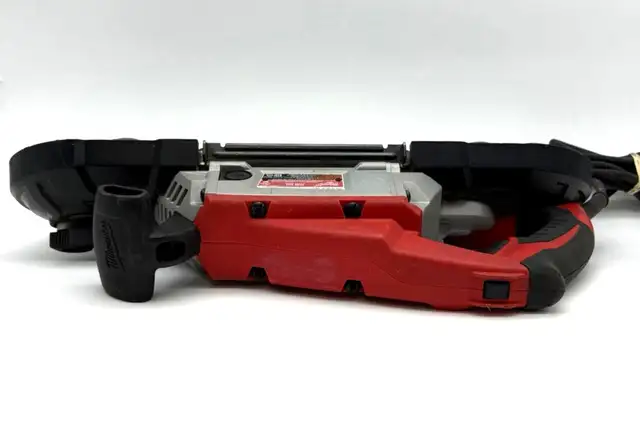 Milwaukee 6232-20 11 Amp Deep Cut Variable Speed Band Saw $279 - Photo 4