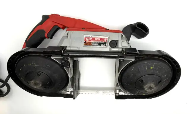 Milwaukee 6232-20 11 Amp Deep Cut Variable Speed Band Saw $279 - Photo 6