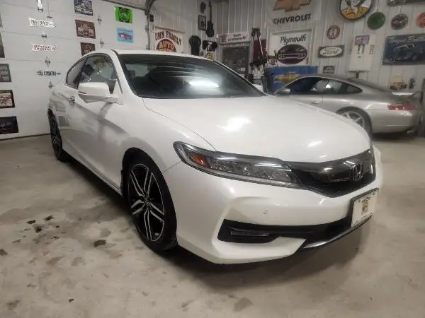 2016 Honda Accord Coupe Touring NAV REAR CAMERA LOADED - Photo 3