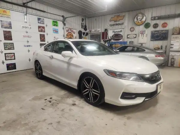 2016 Honda Accord Coupe Touring NAV REAR CAMERA LOADED - Photo 4