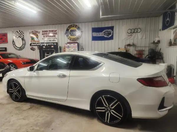 2016 Honda Accord Coupe Touring NAV REAR CAMERA LOADED - Photo 9