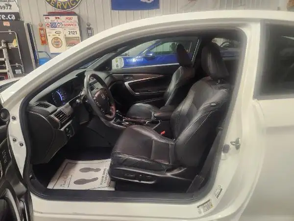 2016 Honda Accord Coupe Touring NAV REAR CAMERA LOADED - Photo 17