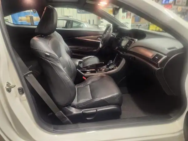 2016 Honda Accord Coupe Touring NAV REAR CAMERA LOADED - Photo 20
