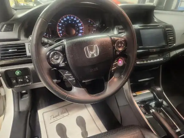 2016 Honda Accord Coupe Touring NAV REAR CAMERA LOADED - Photo 23
