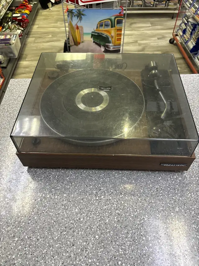 Realistic Lab-260 Belt Drive TurnTable - Photo 7