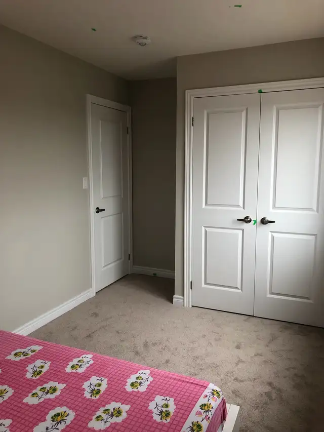 private room for rent - Photo 9